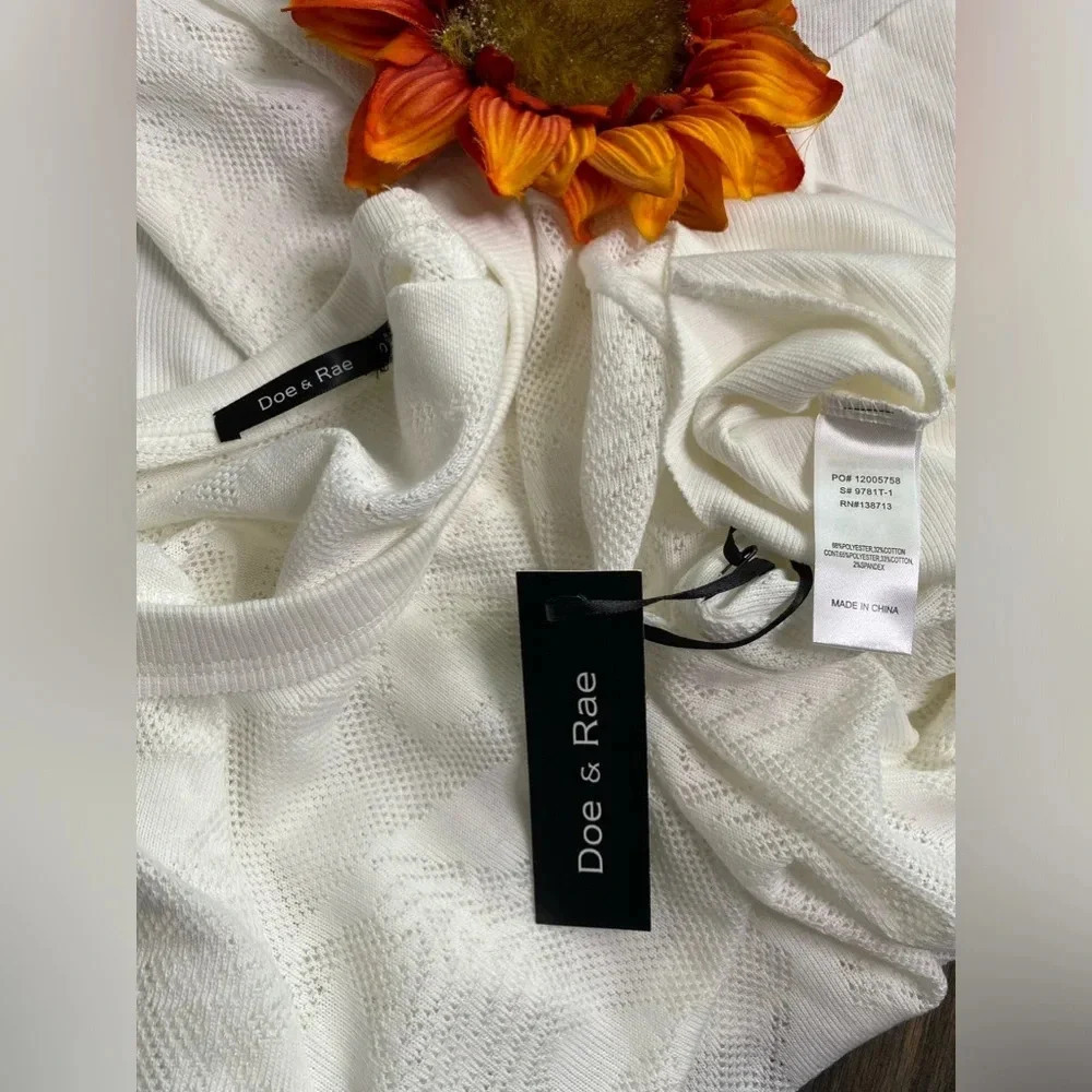 🌴3/$30🌴DOE & RAE White Long Sleeved Top NWT - Picture 5 of 8